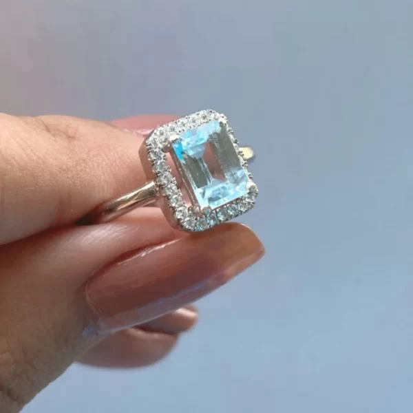 square cut aquamarine